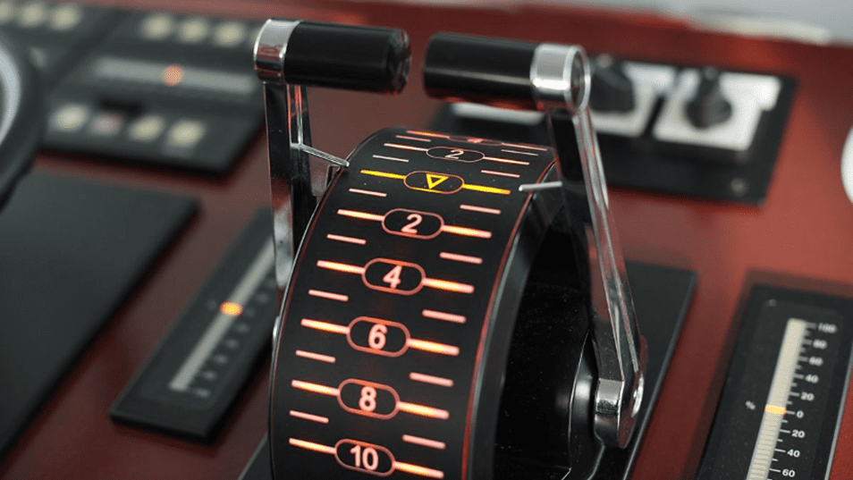 Dual marine throttle levers with numbered scale